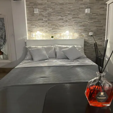 Daire Eden Luxury - Santa Croce Venedik