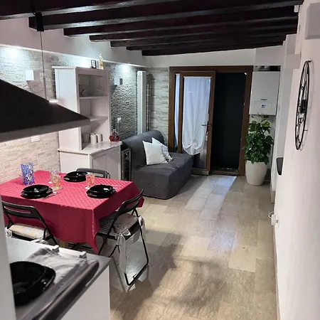 Eden Luxury - Santa Croce Daire Venedik