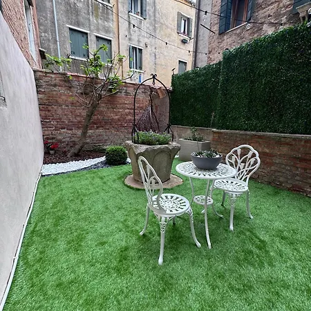Eden Luxury - Santa Croce Daire Venedik